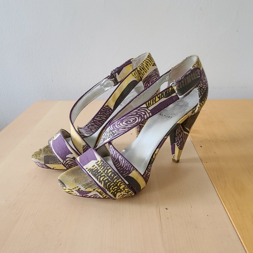 Report Summer Open Toe Pattern Heels - Sz 7 - image 1